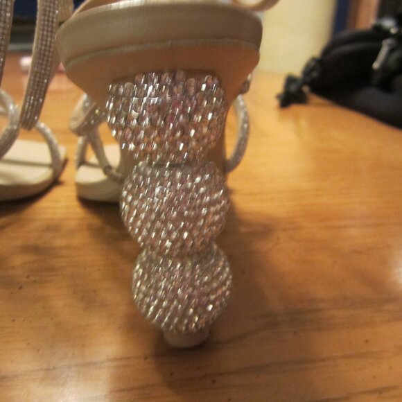 Cult Gaia Leslie Crystal-Embellished Ankle-Wrap 38 1/2 - Picture 11 of 12